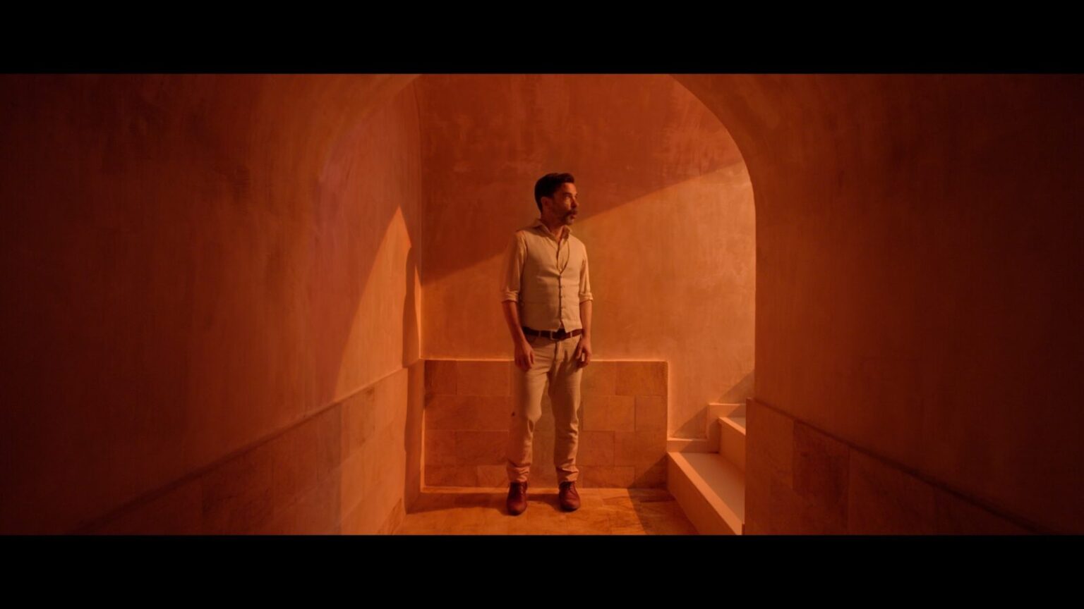 1. LEAD_DDF2022-Somewhere_In_The_Body-Aine_Stapleton © José_Antonio_Muñoz-5