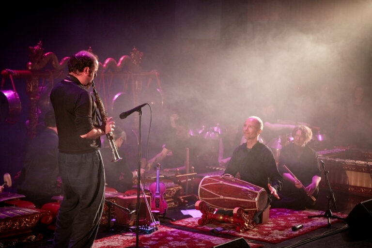 Nick Roth_Mel Mercier_Irish Gamelan Orchestra_photo Maurice Gunning (1)